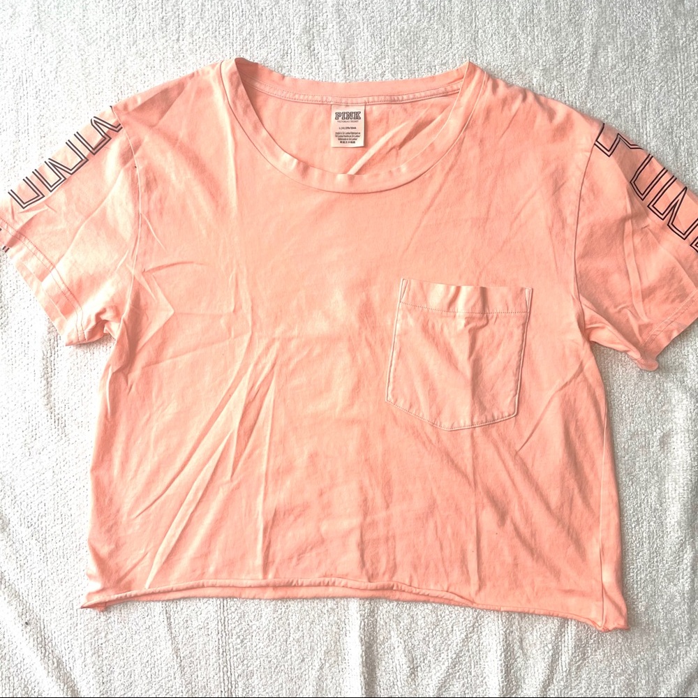 Pink cropped shirt